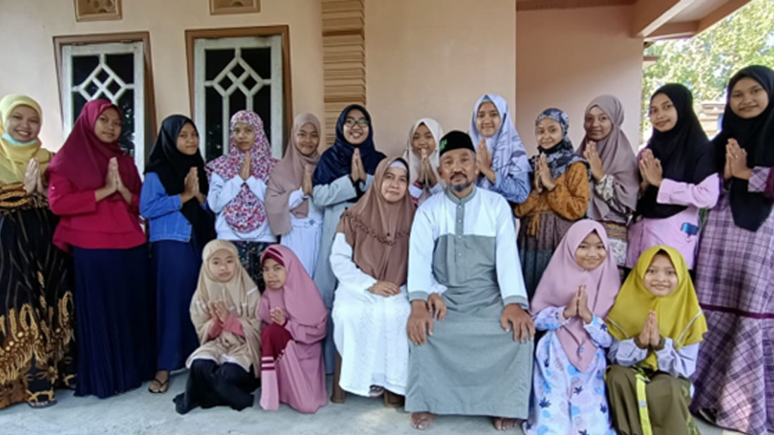 slider pesantren rohmatul lil alamin 4