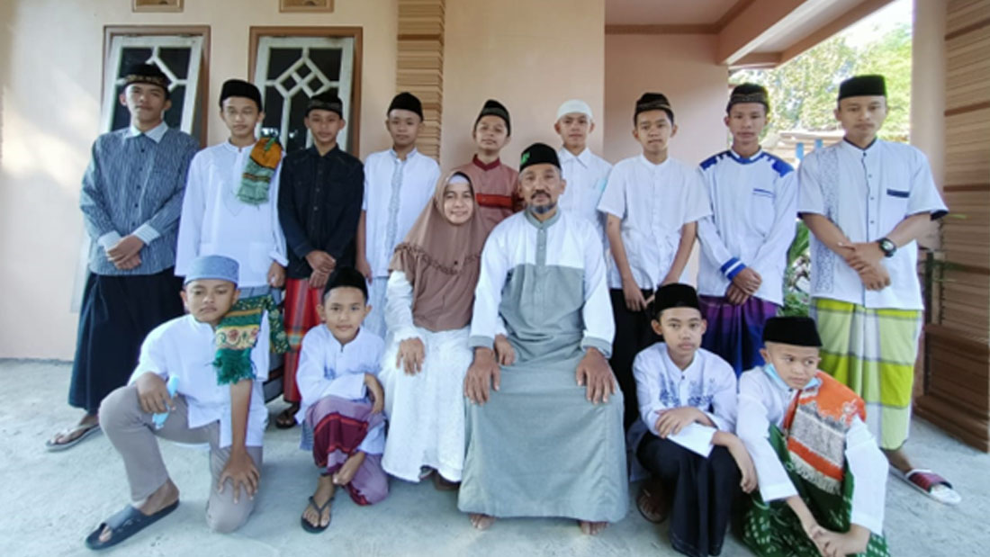 slider pesantren rohmatul lil alamin 5